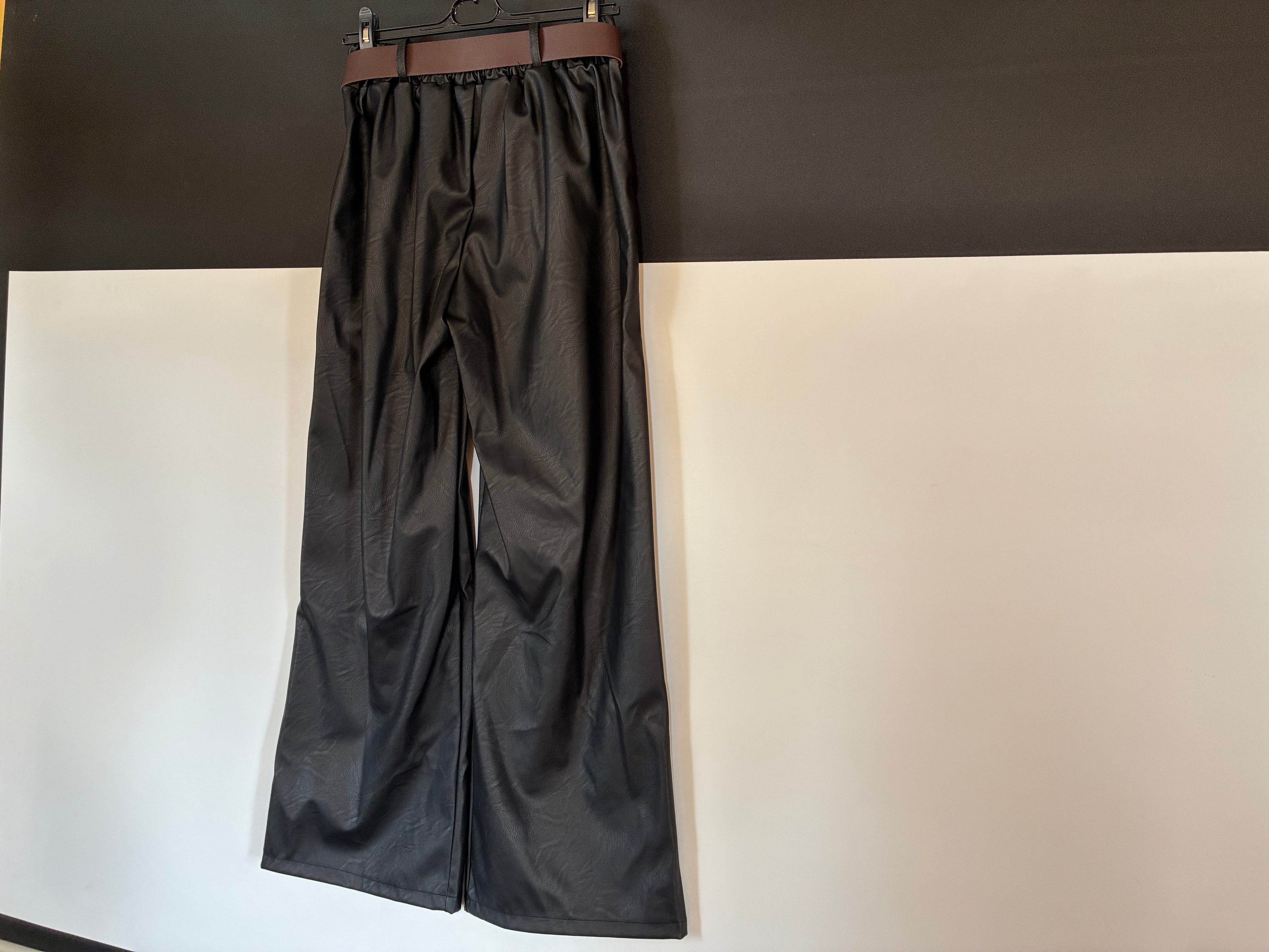PANTALONI IN ECOPELLE