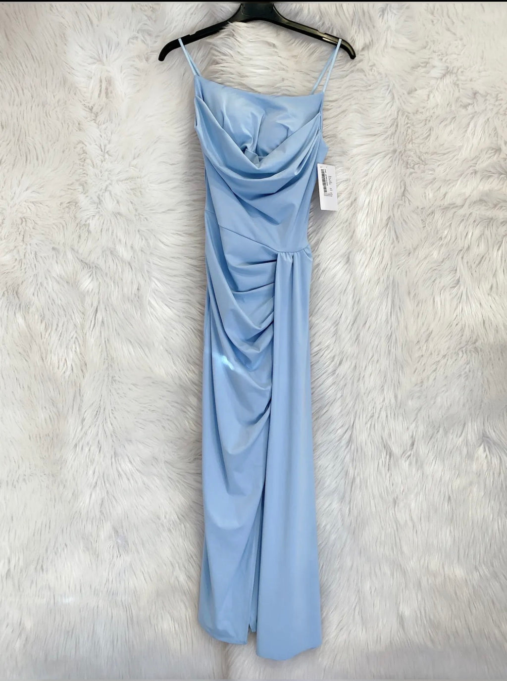 VESTITO CON SPACCO
